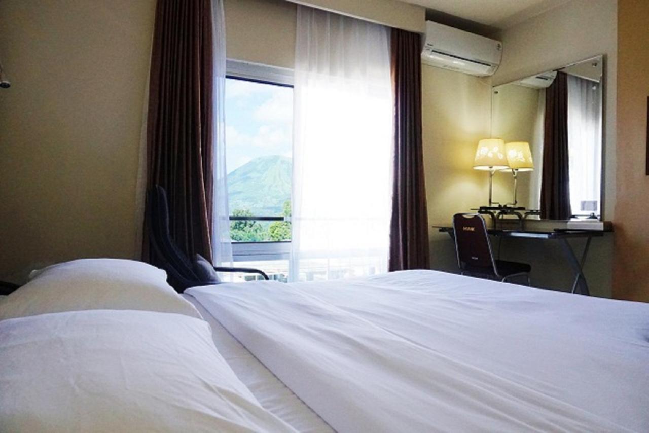 Jhoanie Hotel Tomohon Bagian luar foto