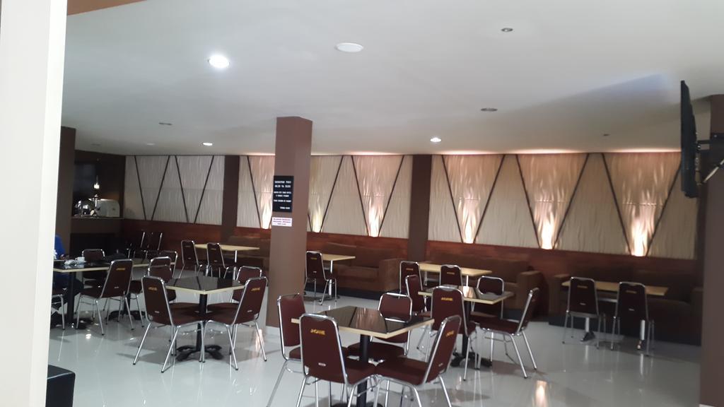 Jhoanie Hotel Tomohon Bagian luar foto